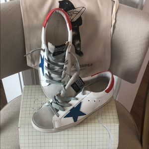 NWT Golden Goose Low-Top Sneakers Size 35 (Kids)